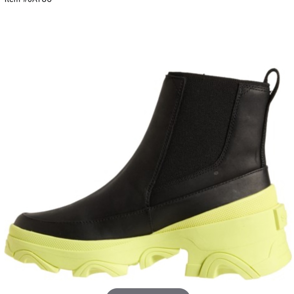 NEW Sorel Boots - Picture 2 of 3